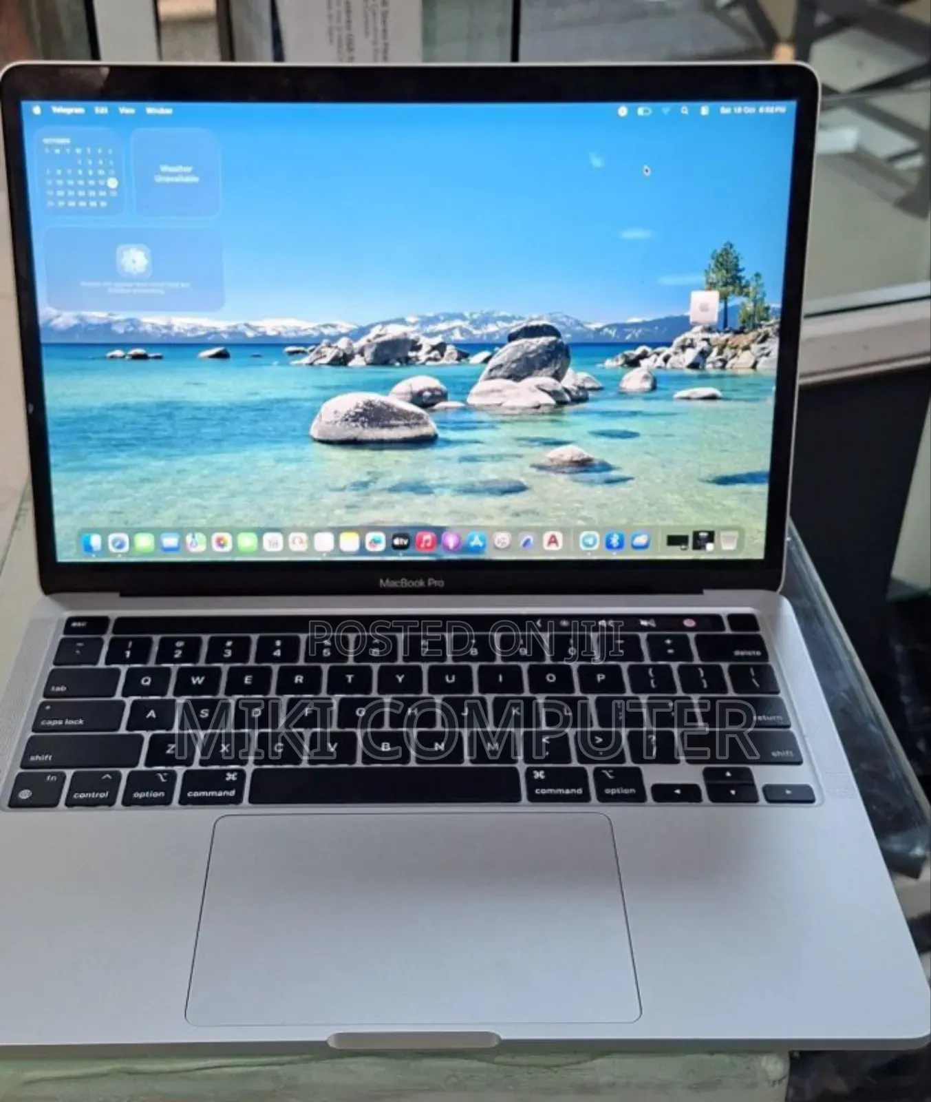 New Laptop Apple MacBook Pro 2022 M2 8GB Intel SSD 512GB