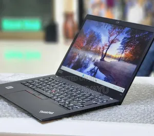 Photo - New Laptop Lenovo Thinkpad T14s Gen 1 8GB Intel Core I5 SSD 512GB