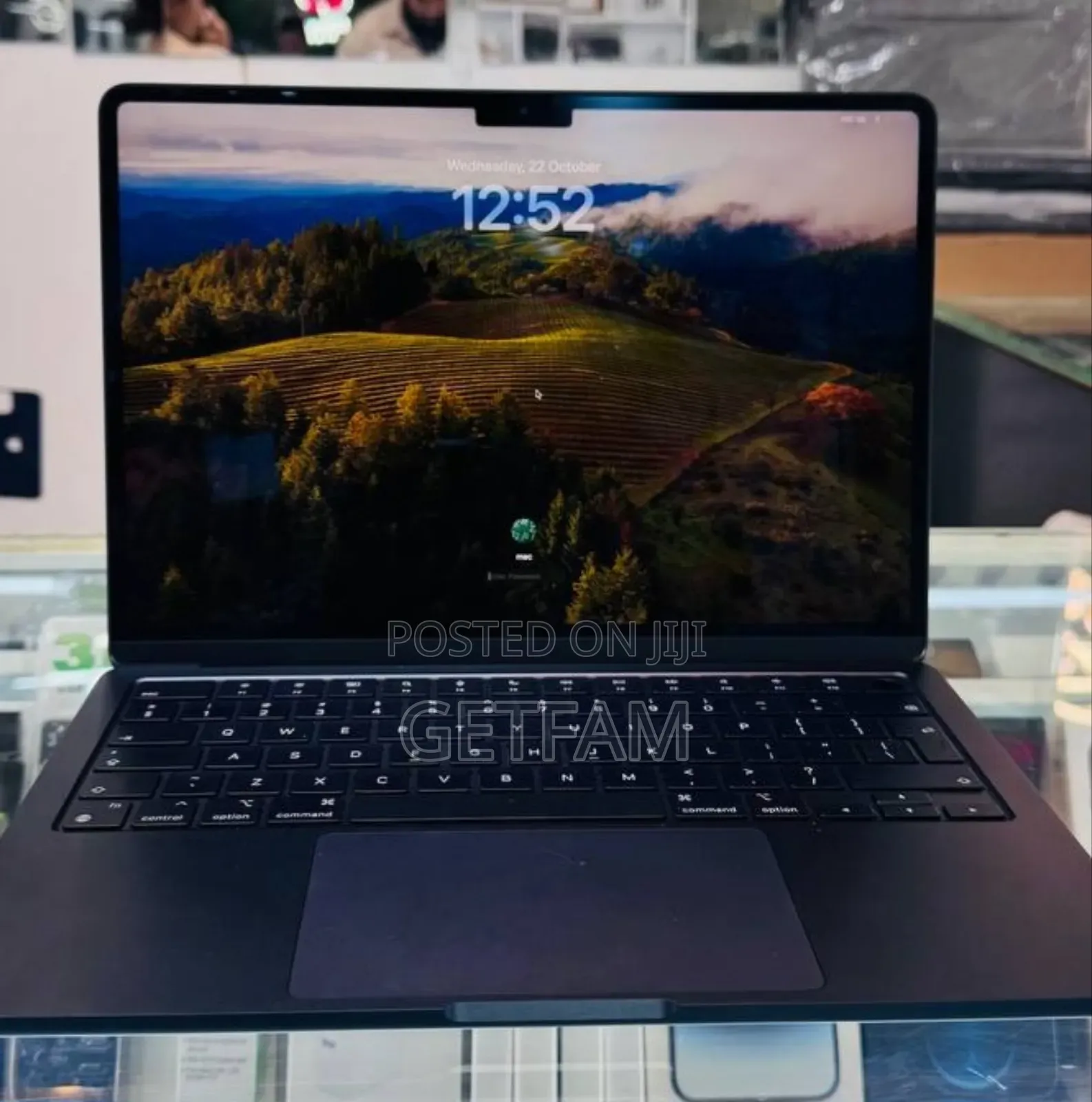 New Laptop Apple MacBook Air 2023 M2 8GB Intel SSD 256GB