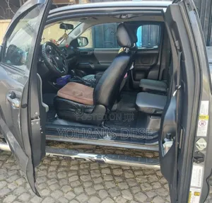 Toyota Tacoma 4dr Double Cab 2016 Black