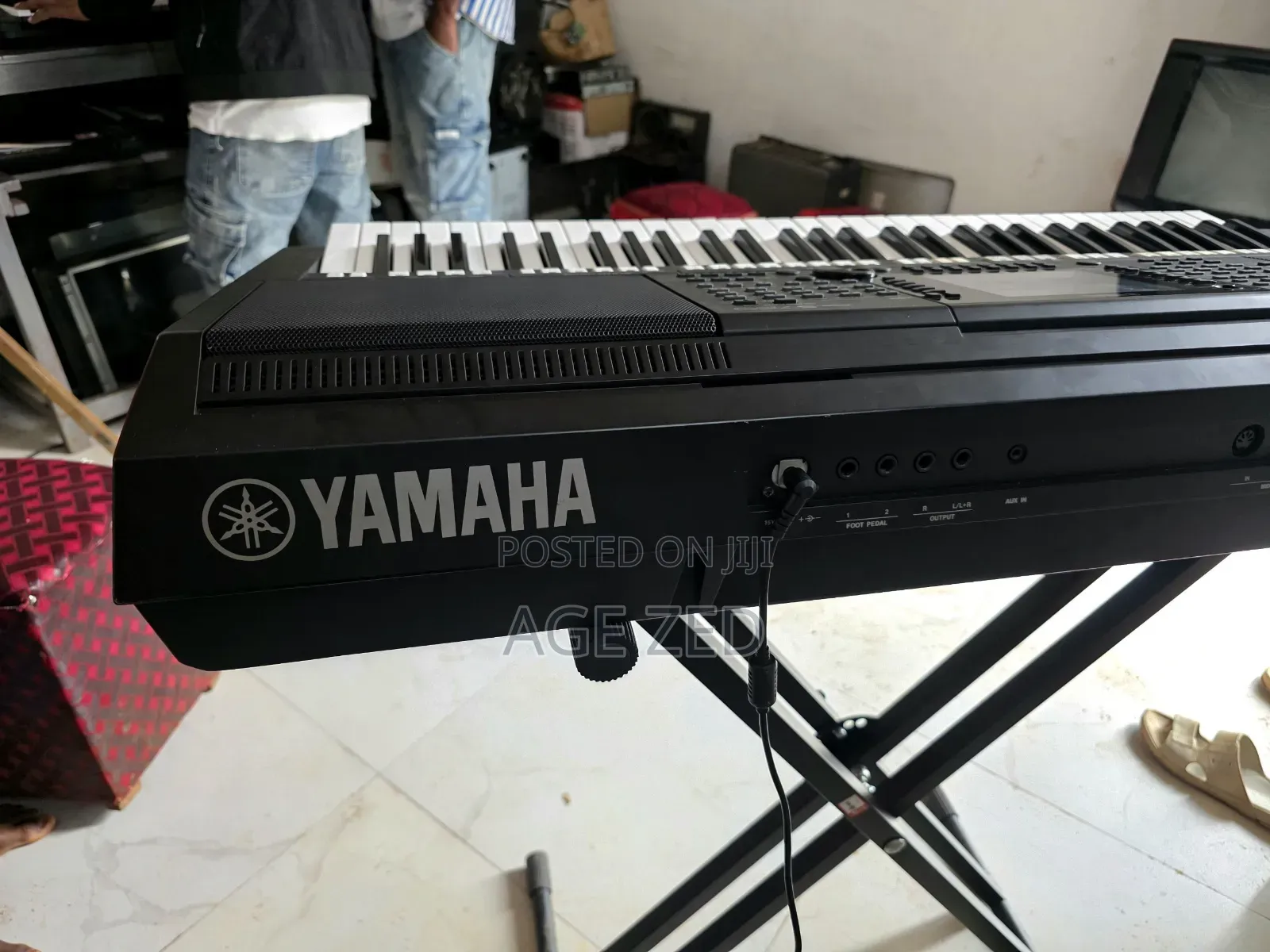 Keyboard PSR 750