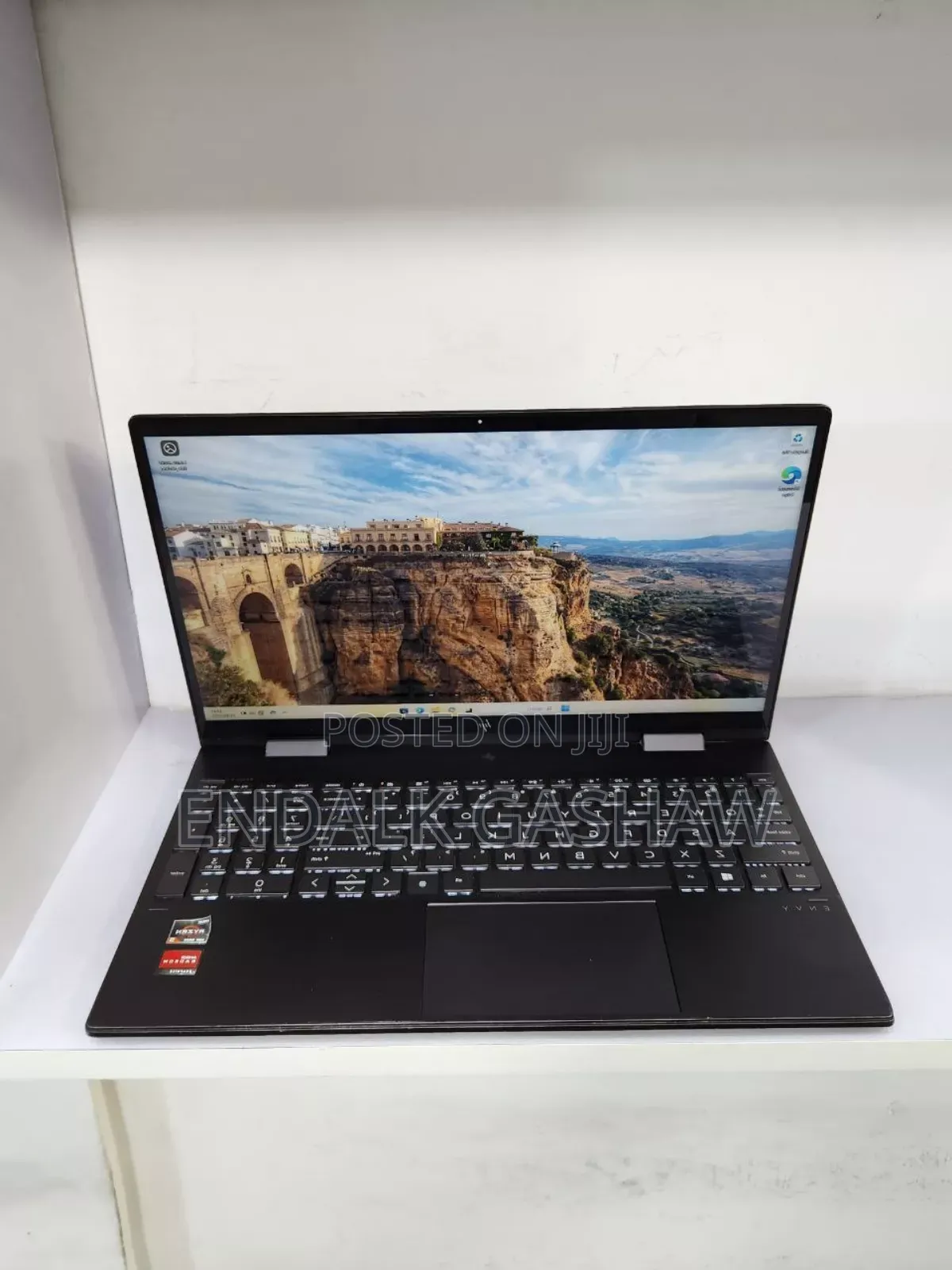 Laptop HP Envy X360 16GB AMD Ryzen 5 SSD 256GB