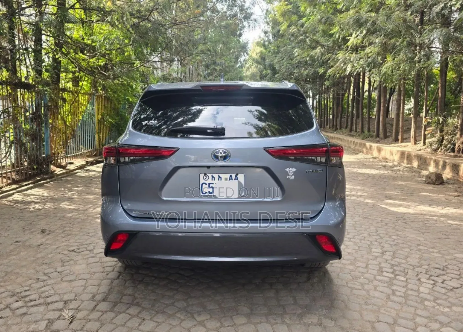 Toyota Highlander Hybrid 2024 Blue
