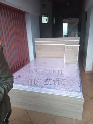 Photo - 1.50 አልጋ(Akga),Bed ከኮሞዲኖ ጋር በ14500 ብቻ