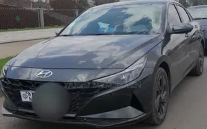 Photo - Hyundai Elantra 2021 Gray