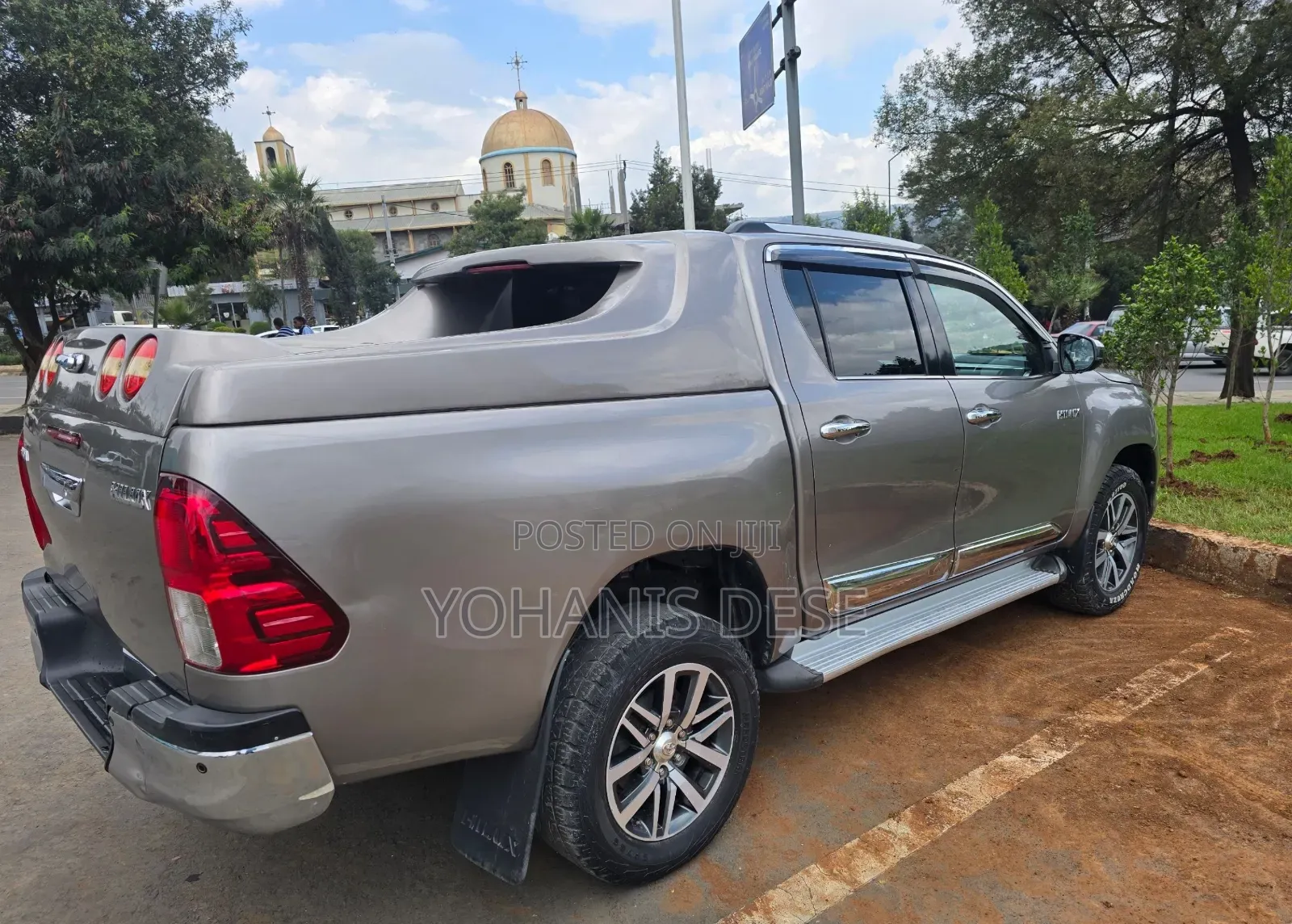 Toyota Hilux 2022 Gray