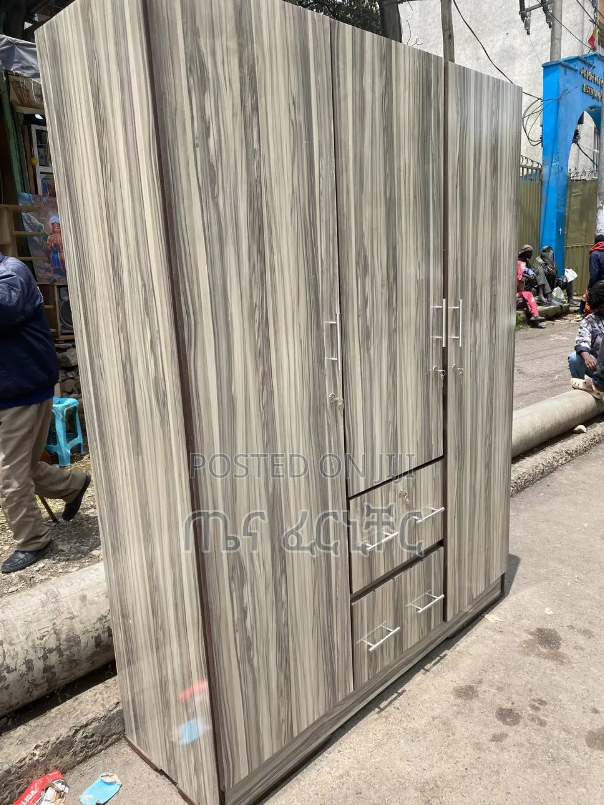 1.20 MDF ላሚኔት ቁምሳጥን(Closet) በ17500 ብቻ