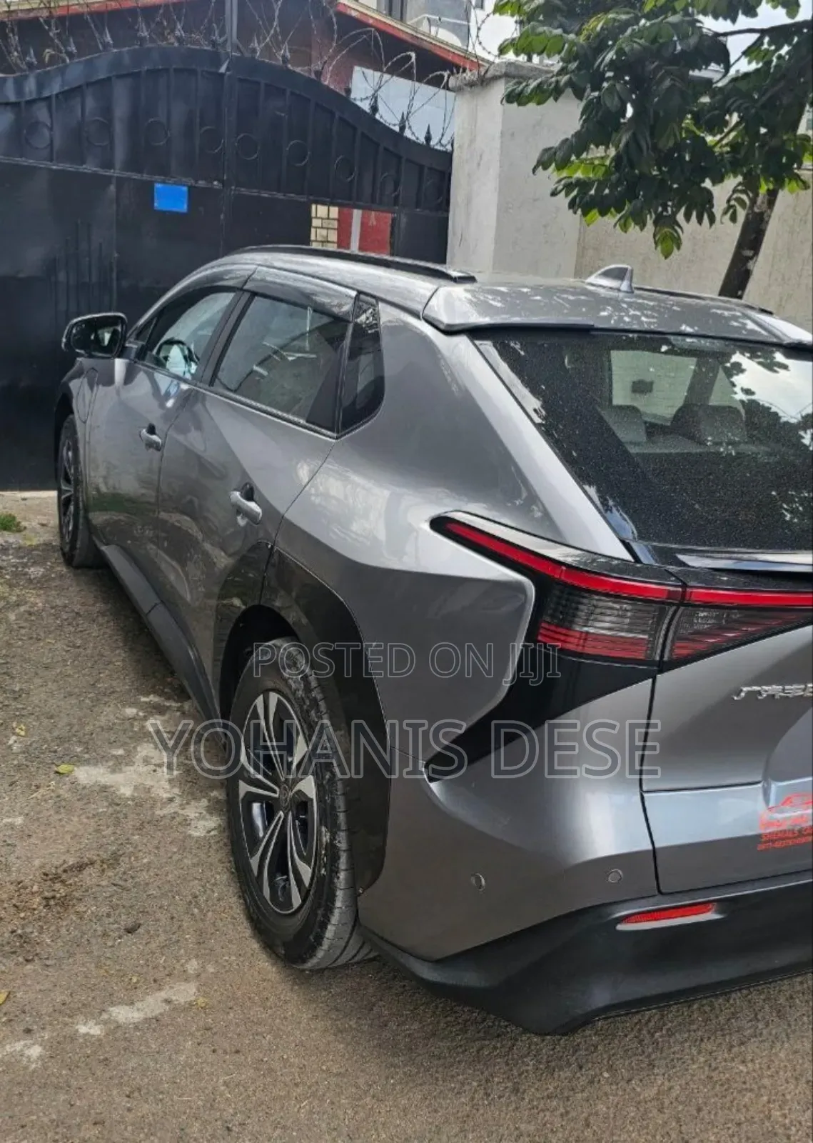 Toyota bZ4X 2023 Gray