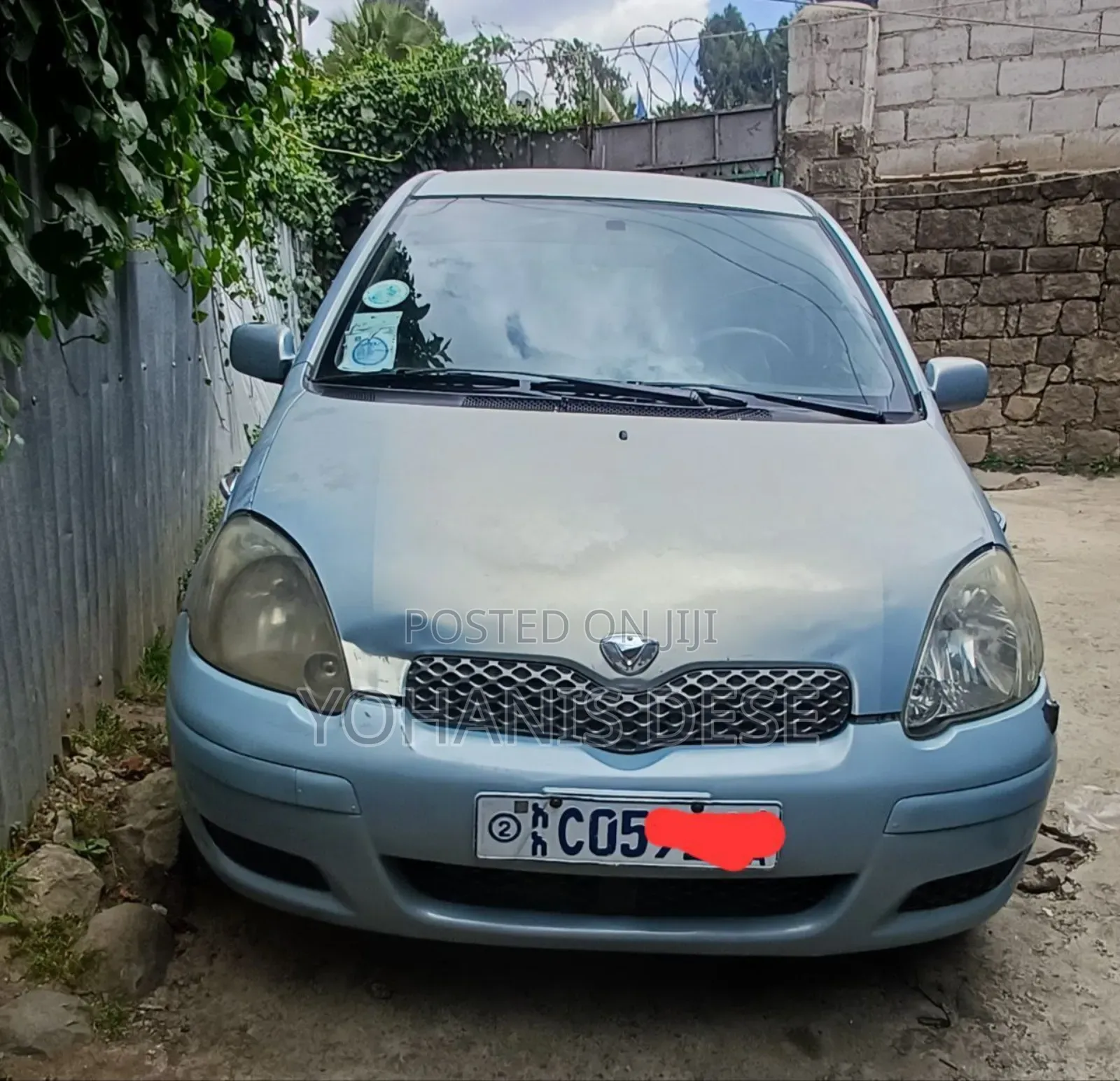Toyota Vitz 2004 Blue