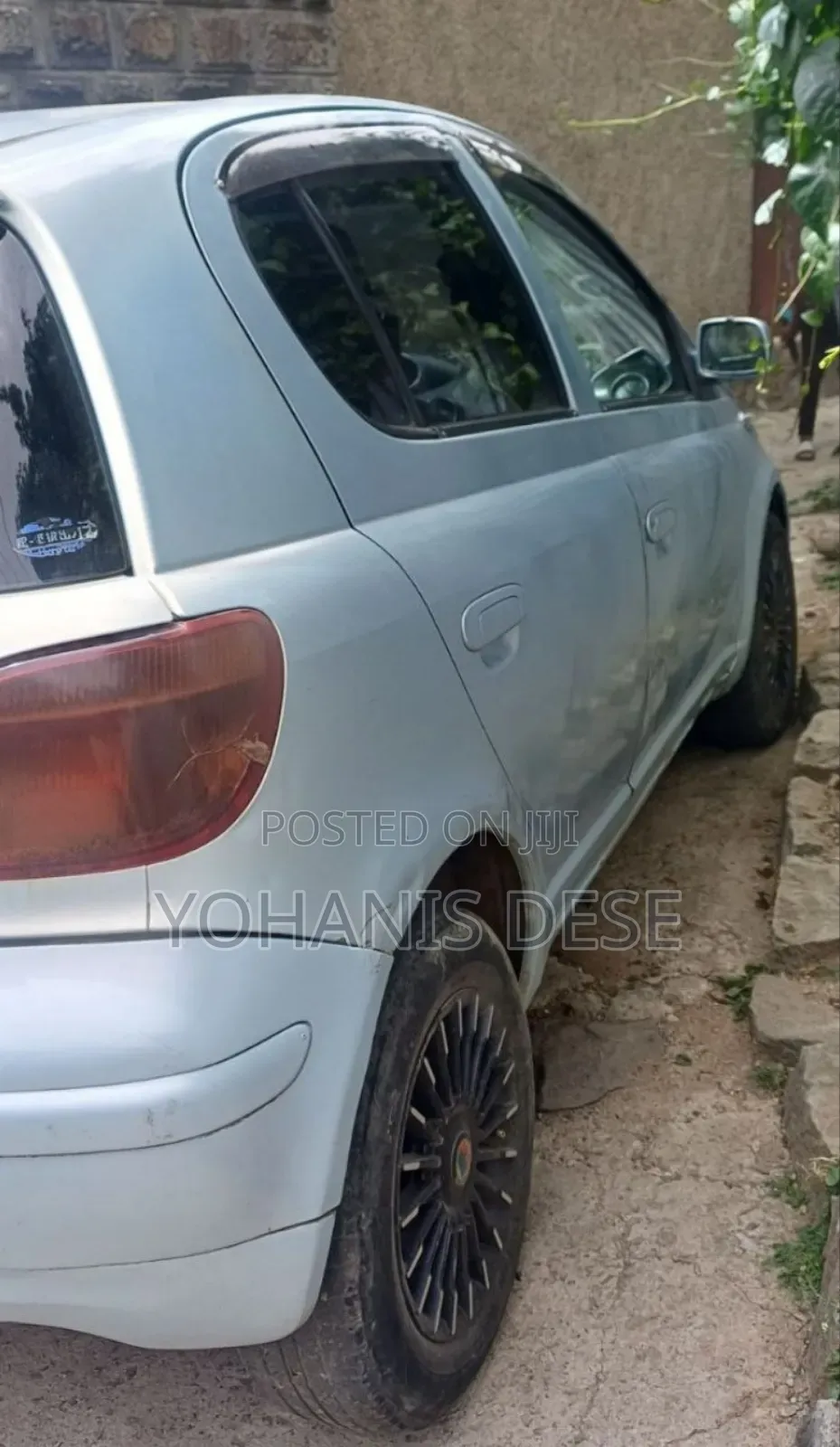 Toyota Vitz 2004 Blue