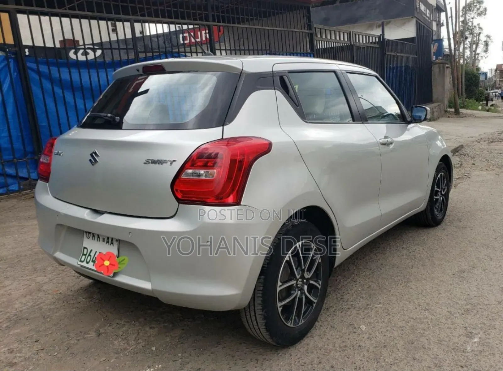 Suzuki Swift 2022 Silver