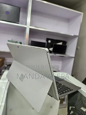 New Laptop Microsoft Surface Pro 6 8GB Intel Core I7 SSD 256GB