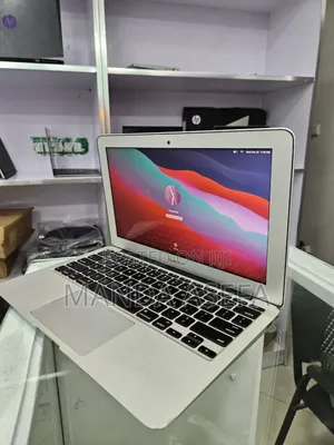 New Laptop Apple MacBook Air 2014 8GB Intel Core I7 SSD 128GB
