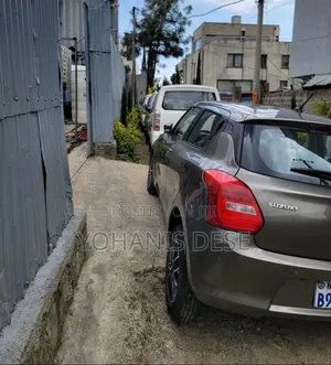Suzuki Swift 2021 Gray