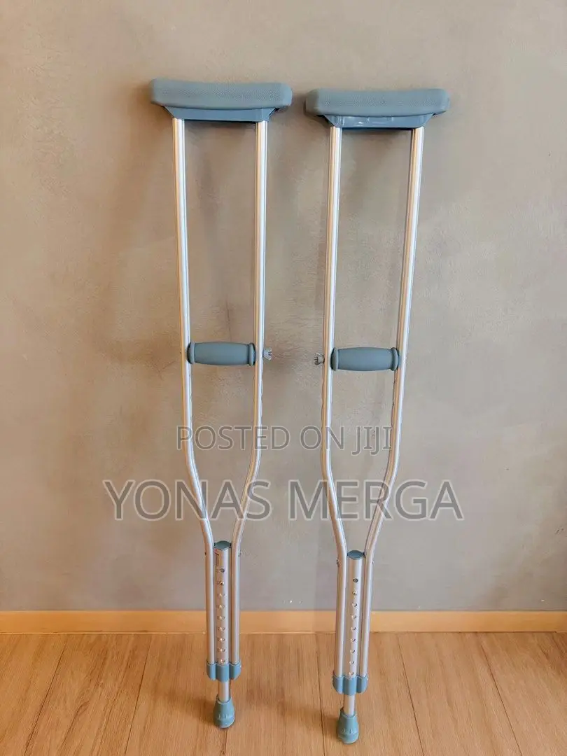 Crutches//Kranch凹咬made of Stainless Steel and Weigh Only 0.7kg/1.6lbs