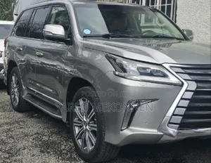 Lexus LX 570 AWD 2017 Silver