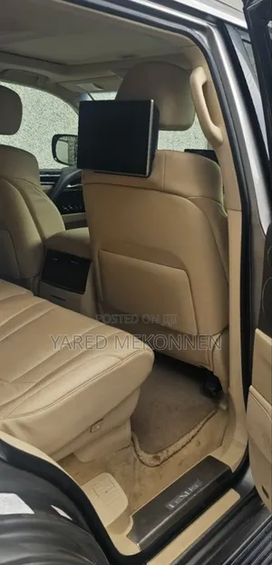 Lexus LX 570 AWD 2017 Silver