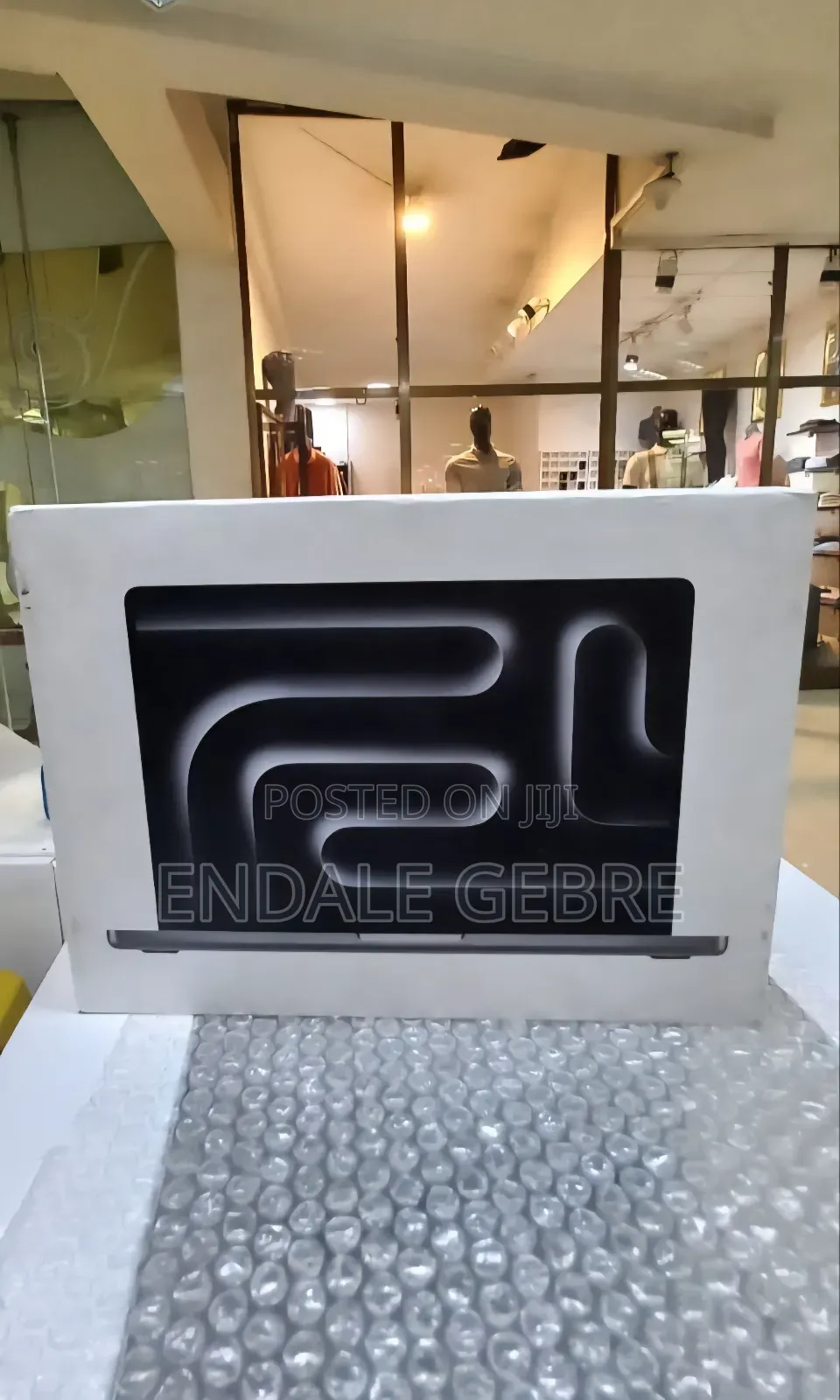 New Laptop Apple MacBook Pro 2023 M3 14-Inch 8GB Apple M3 SSD 512GB