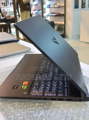 New Laptop HP Victus 15 16GB AMD Ryzen 7 SSD 1T
