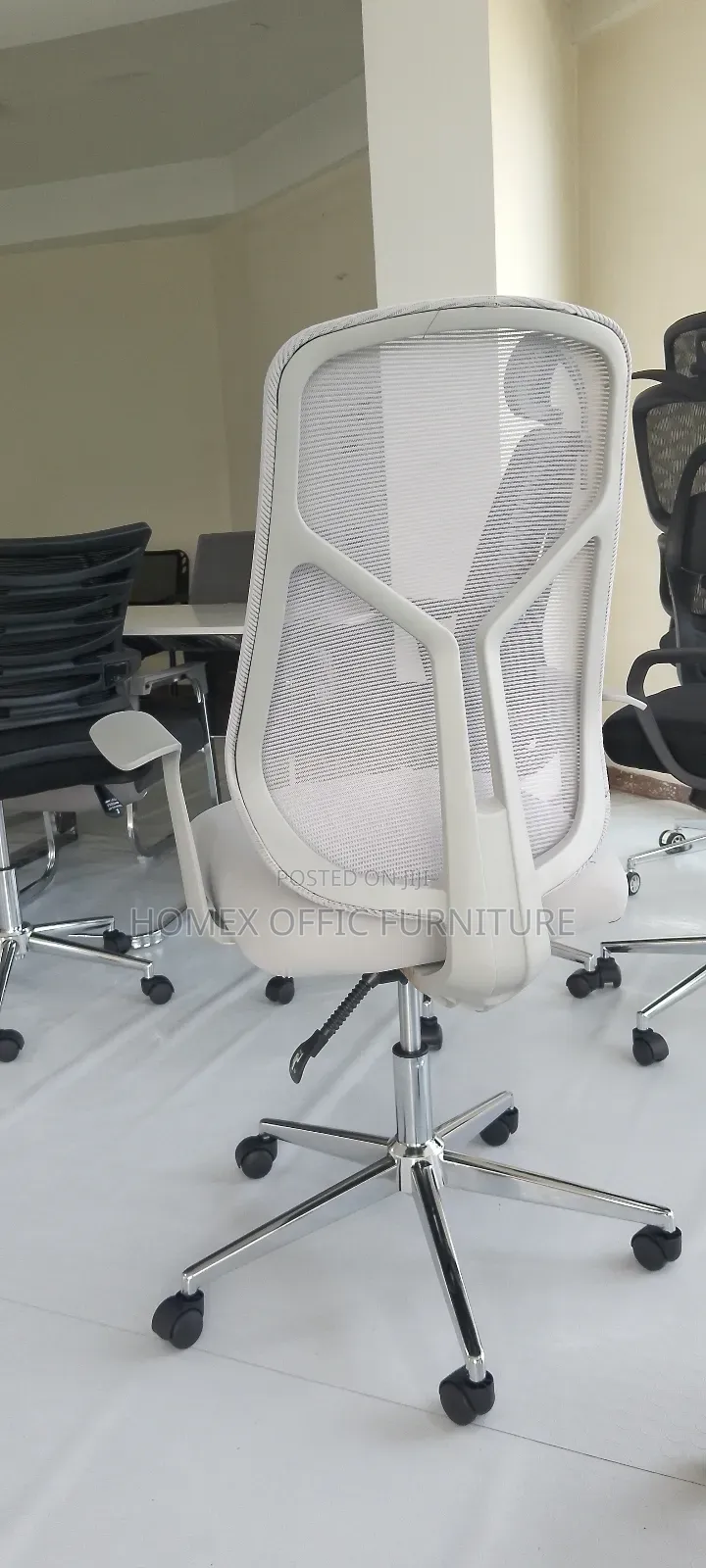 Office Secretarial Chair – Mesh Back Support