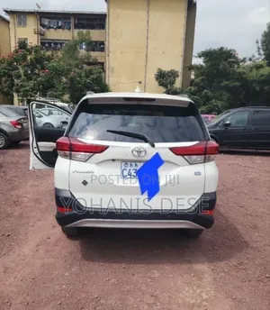 Toyota Rush 2023 White