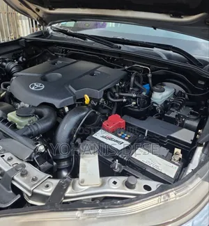 Toyota Hilux 2019 Silver