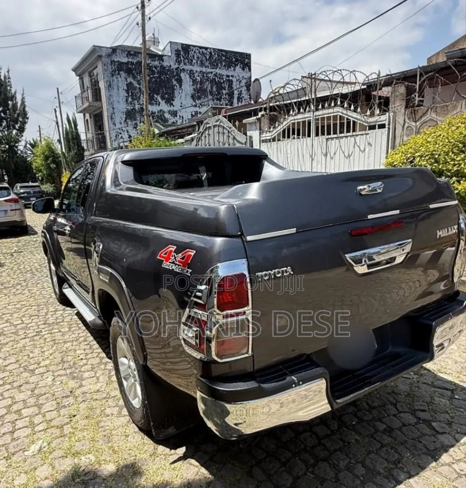 Toyota Hilux 2019 Gray