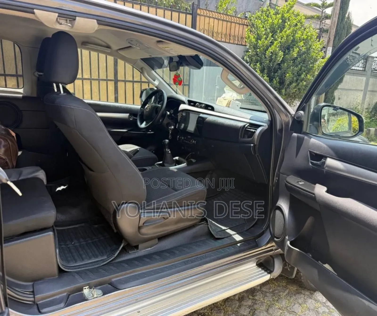 Toyota Hilux 2019 Gray