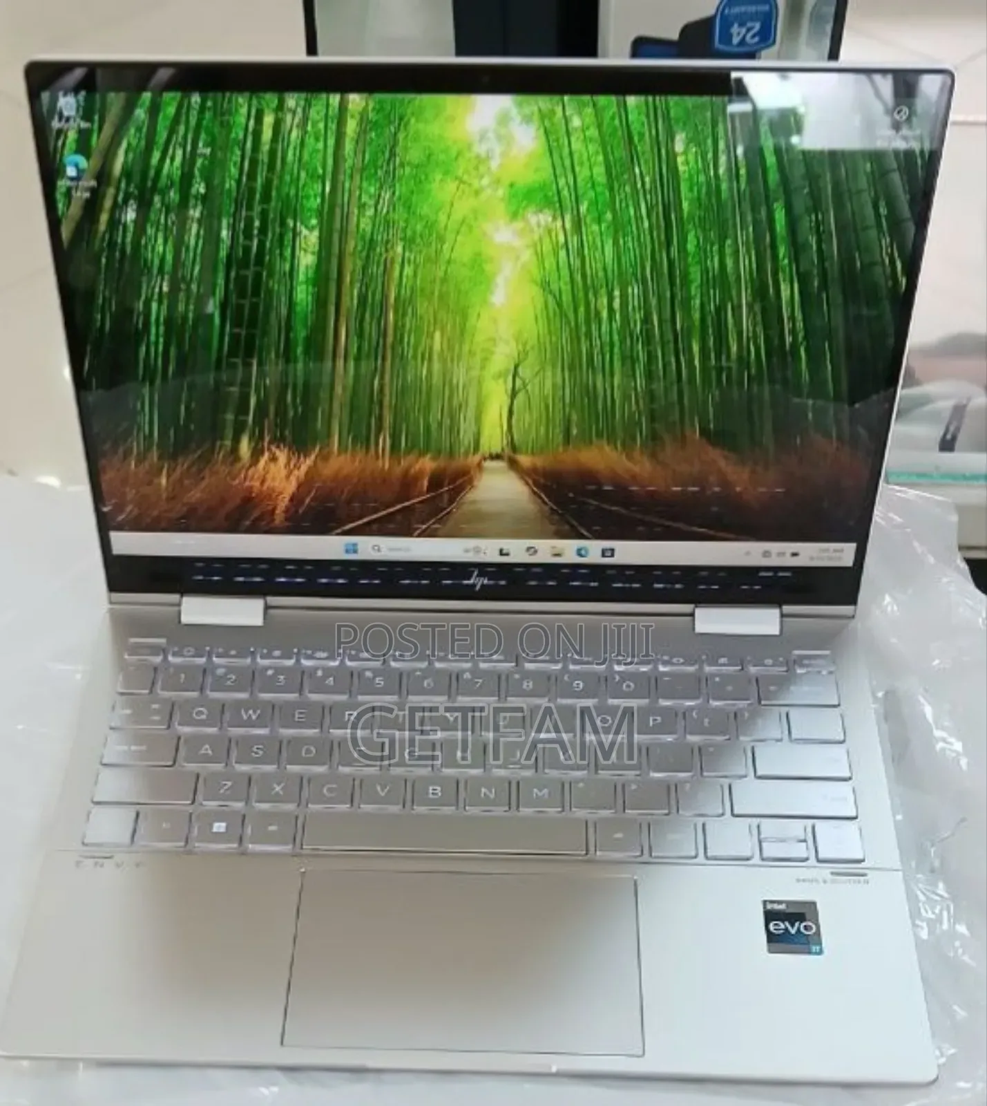 New Laptop HP Envy X360 8GB Intel Core I7 SSD 512GB