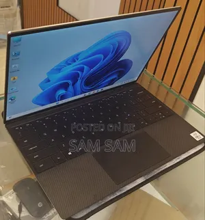 Photo - New Laptop Dell XPS 15 16GB Intel Core I7 SSD 512GB