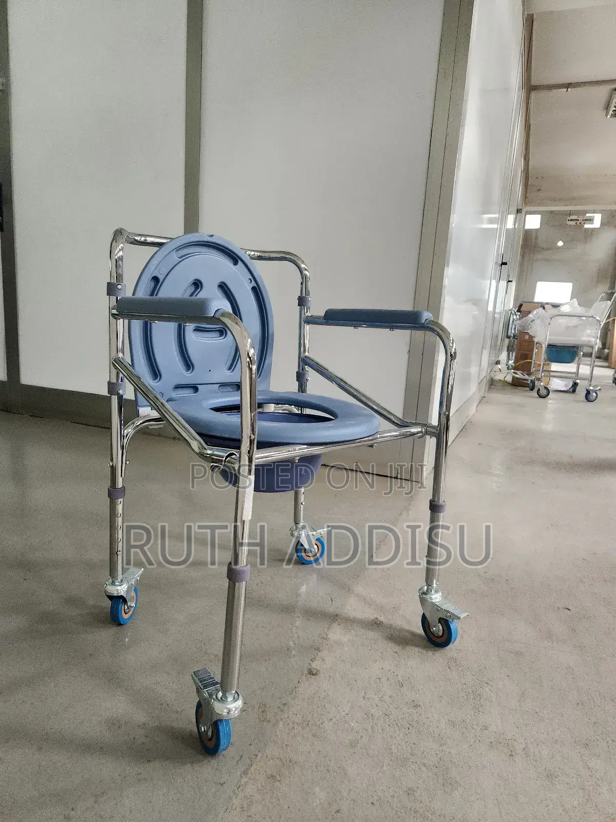 Four Wheels Commode Wheelchair𡯁你wheelchair痂我wheelchair傳媒wheelchair