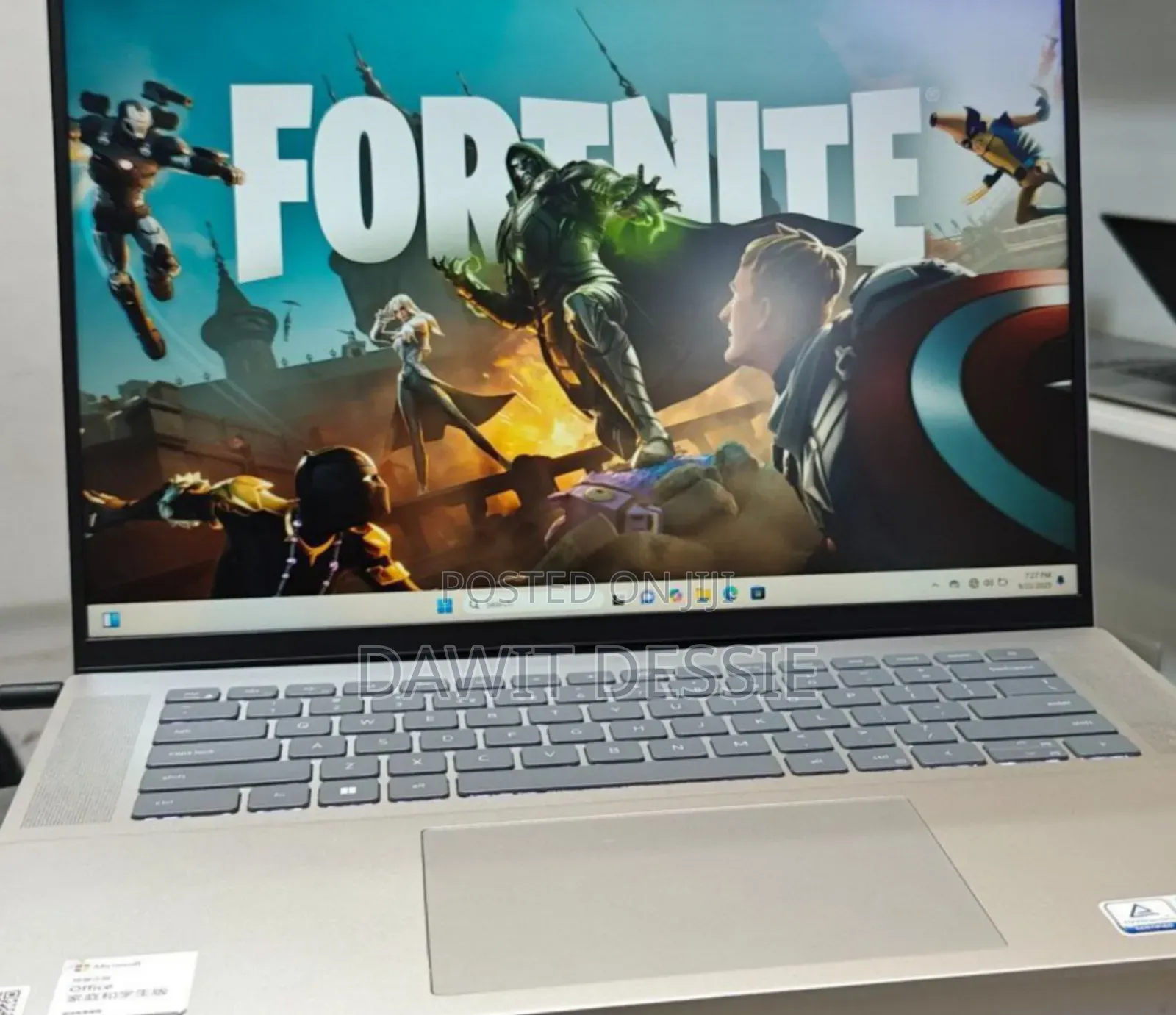 New Laptop Dell 16GB Intel Core I7 SSD 512GB