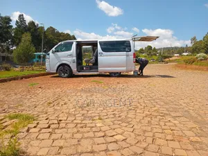 Toyota HiAce 2007 Silver