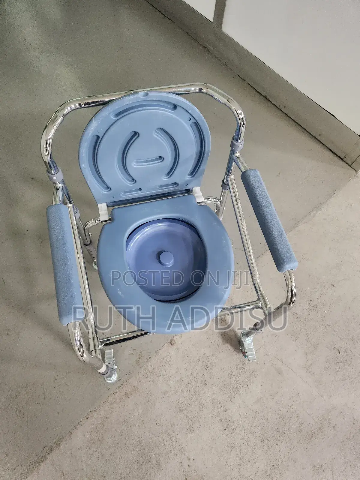 Four Wheels Commode Wheelchair寫真wheelchair蝨我wheelchair廟宇wheelchair New