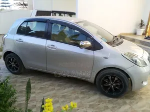 Toyota Yaris 2012 Blue