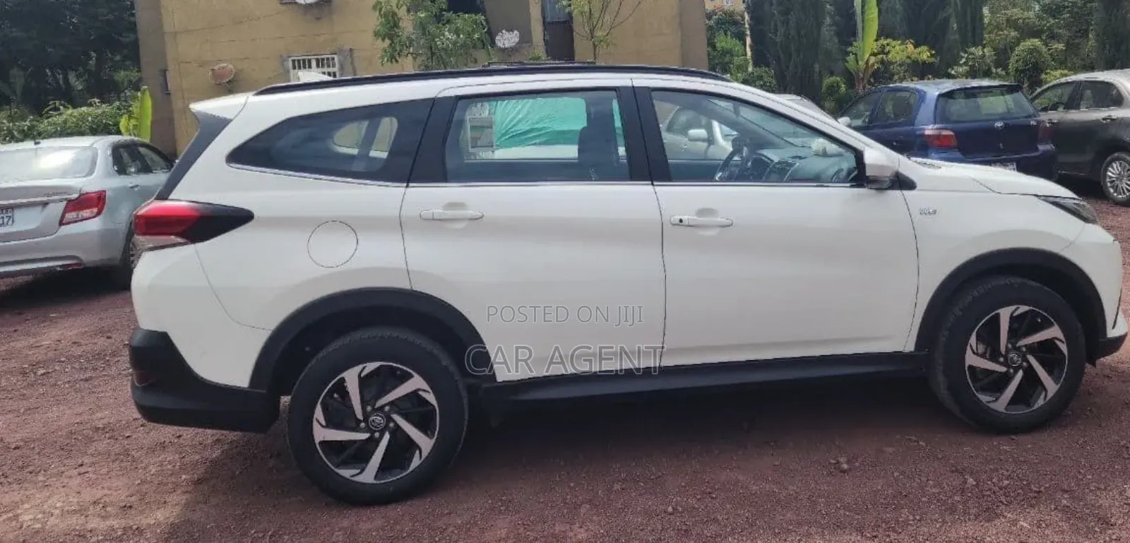 Toyota Rush 2021 Silver