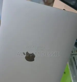 New Laptop Apple MacBook Pro 2022 M2 8GB Apple M2 SSD 256GB