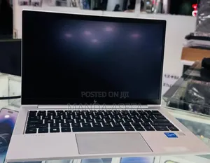 New Laptop HP EliteBook 830 G8 16GB Intel Core i7 SSD 512GB