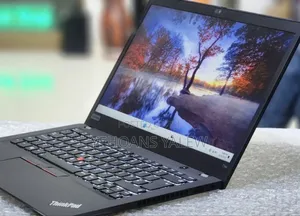 Photo - New Laptop Lenovo Thinkpad T14s Gen 2 8GB Intel Core I5 SSD 512GB