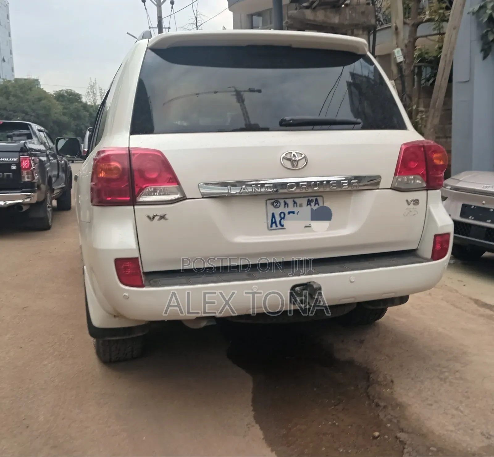 Toyota Land Cruiser 2015 White