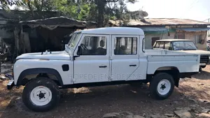 Land Rover Defender 1989 White