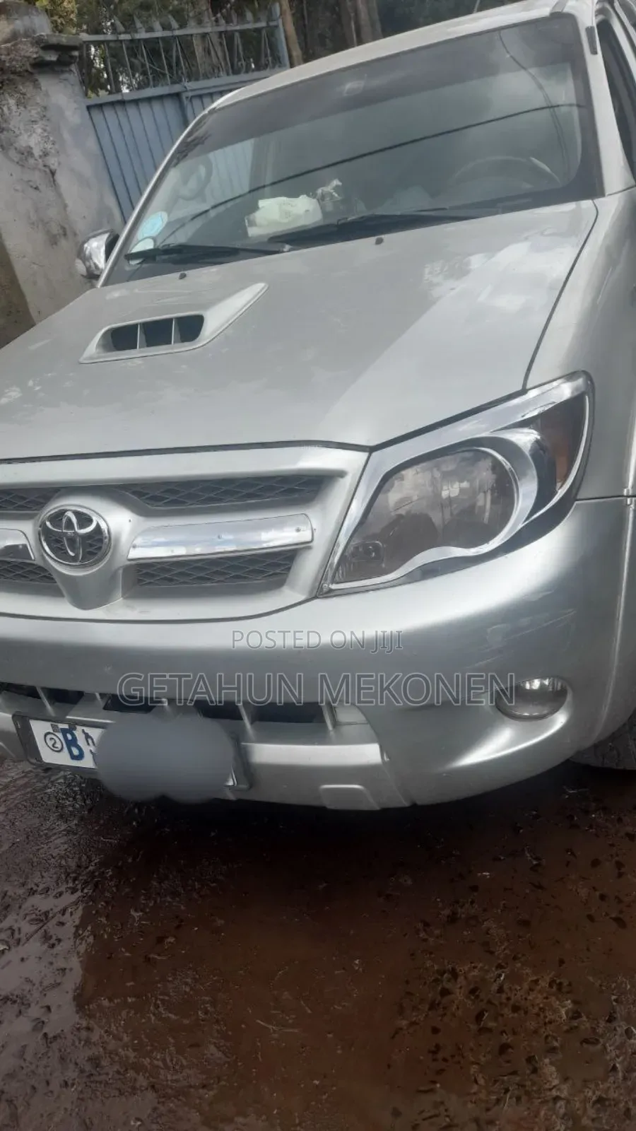 Toyota Hilux 2010 Gray