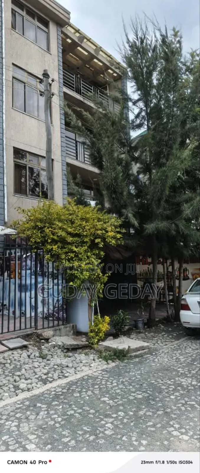 Furnished 6bdrm Townhouse/Terrace in Akaky Kaliti for sale