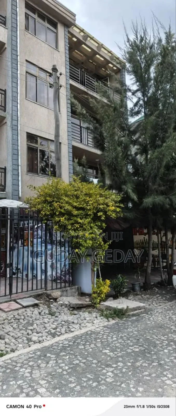 Furnished 6bdrm Townhouse/Terrace in Akaky Kaliti for sale