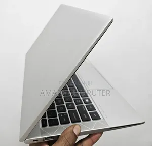 New Laptop HP EliteBook 830 G8 16GB Intel Core I7 SSD 512GB