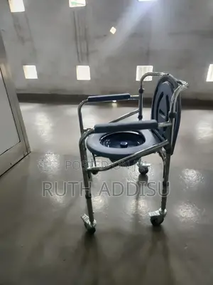Commode Four Wheels Wheelchair奔波wheelchair Commode肢曾wheelchair