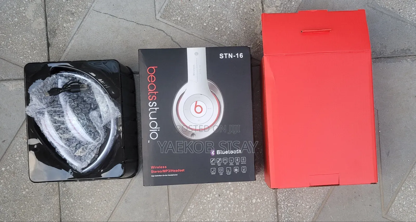 Beats STN 16 Bluetooth Headphones