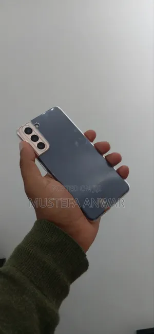 Photo - New Samsung Galaxy S21 5G 128 GB