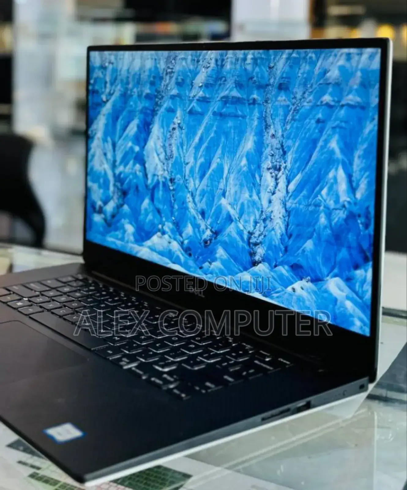 New Laptop Dell 16GB Intel Core I7 SSD 512GB