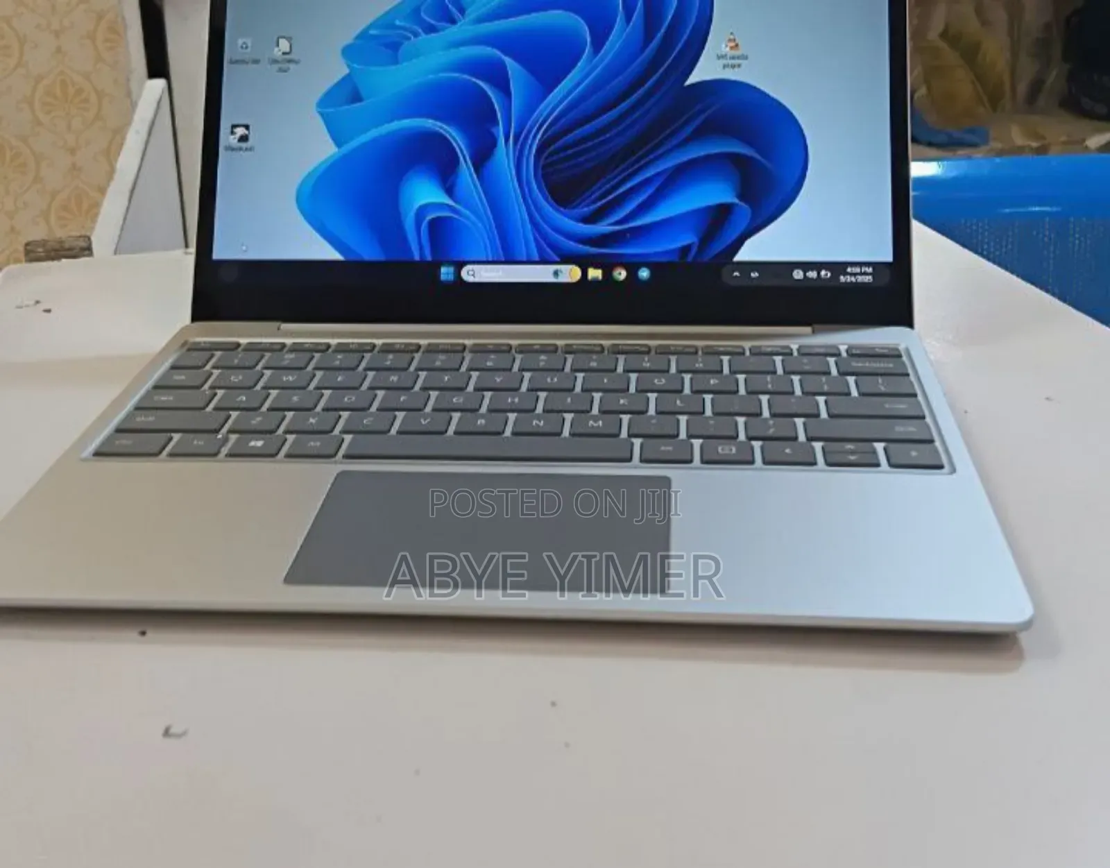 New Laptop Microsoft Surface Go 4 8GB Intel Core I5 SSD 128GB